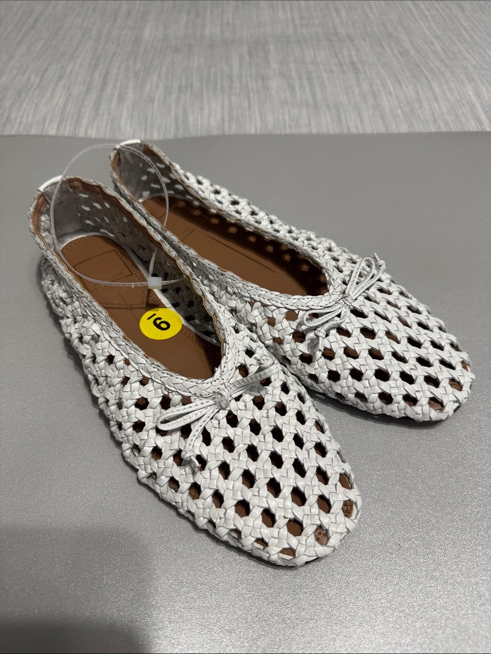 Dolce Vita Edda Woven Leather Flats Bone Ivory Square Toe Bow Shoes Sz 9
